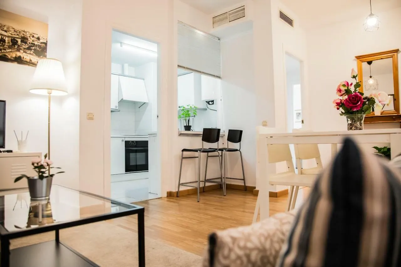 Alameda'S Pearl With Parking Apartment Seville