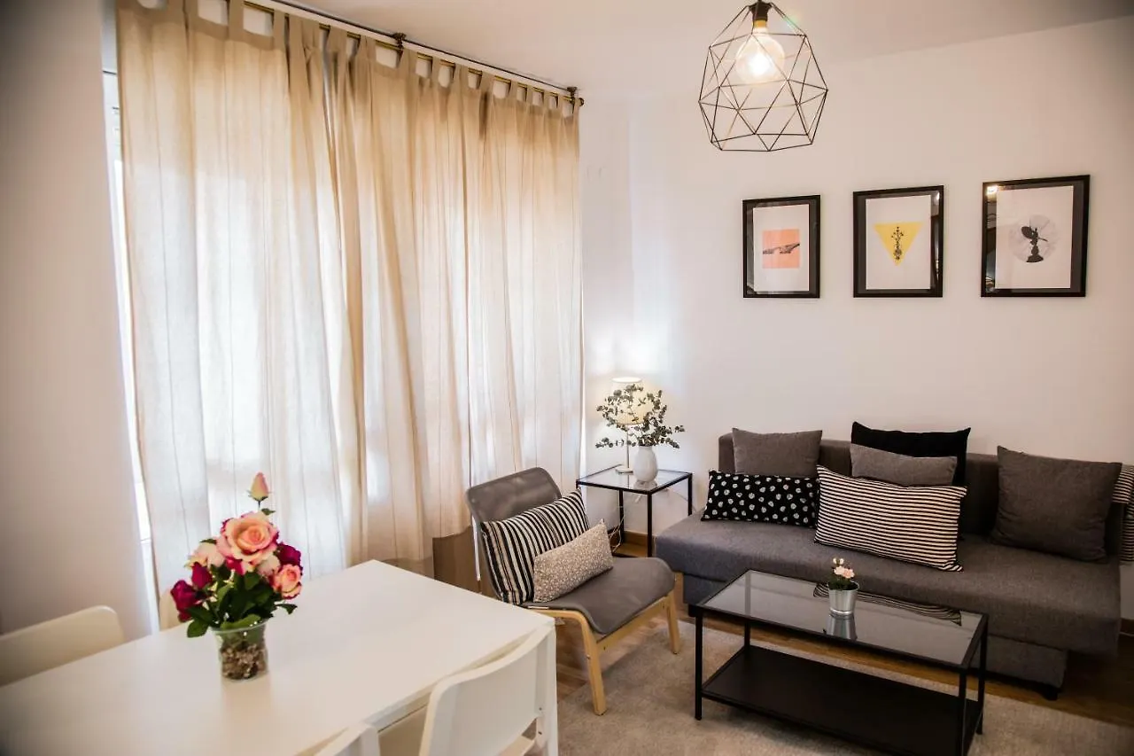 Alameda'S Pearl With Parking Apartment Seville